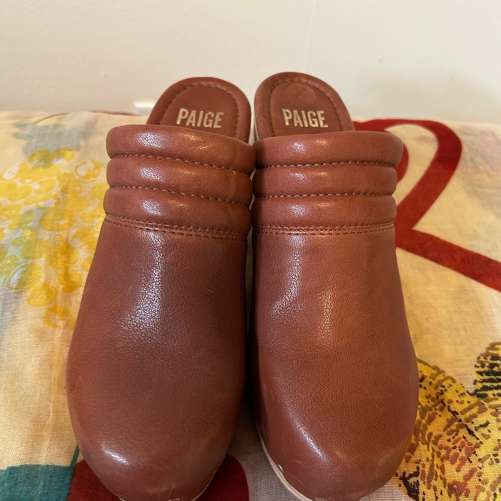 PAIGE Robbie- Whiskey Brown Leather Studded Clog Wooden Heel 7.5 - Picture 3 of 8